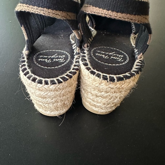 TONI PONS- closed toe espadrille/overlapping stretchy straps, slingback strap - Picture 8 of 11
